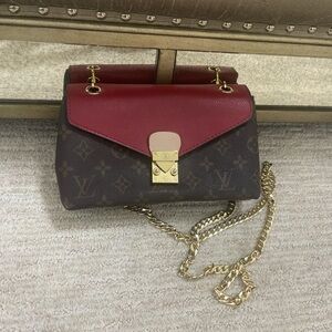 Elegant Red and Brown Crossbody Bag